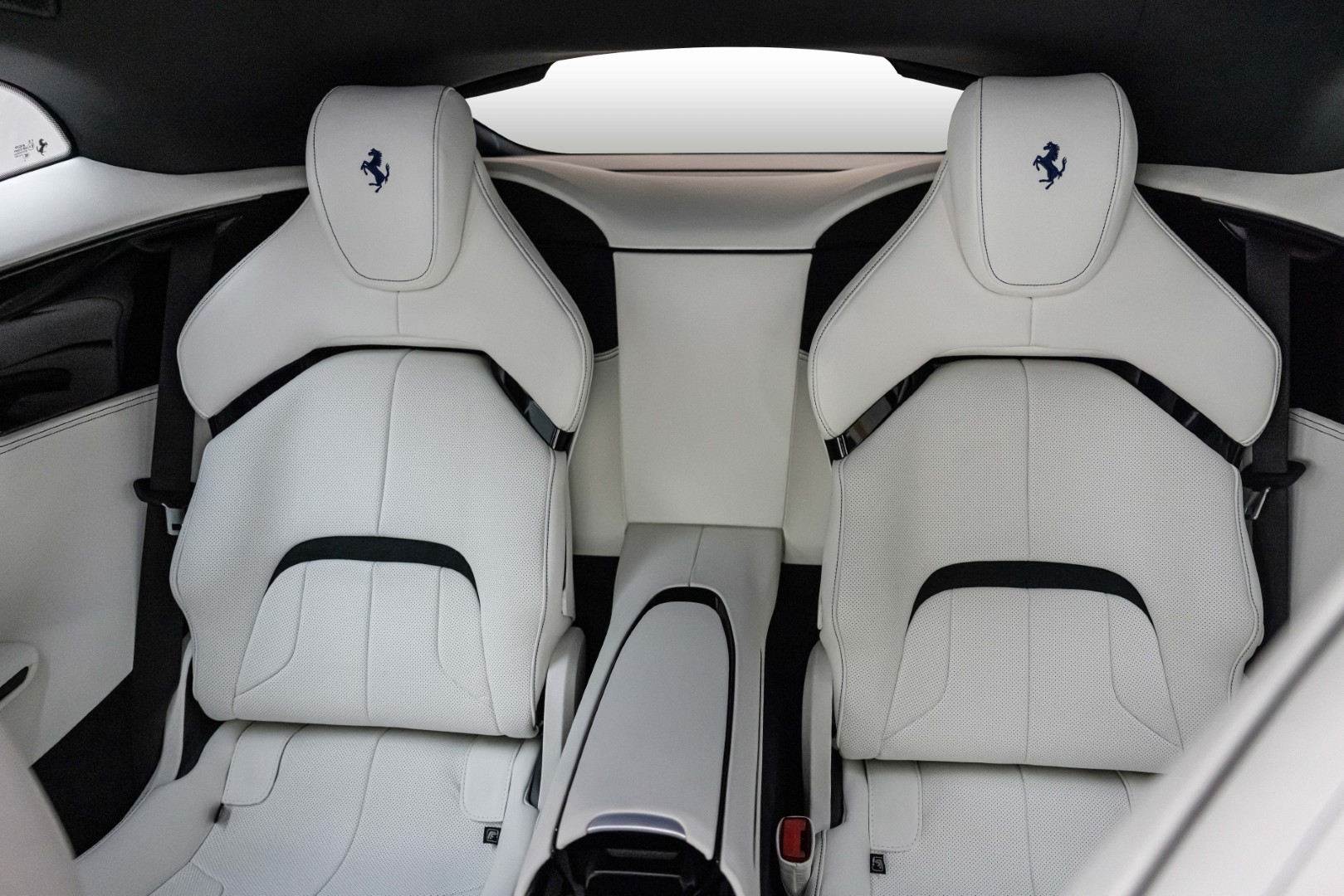 2025 FERRARI PUROSANGUE | MAIN DEALER SERVICE | CUSTOM SPECIFICATIONS